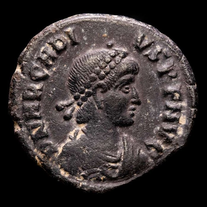 Romarriket. Theodosius I (AD 379-395). Maiorina Minted in Cyzicus, A.D. 379-383. GLORIA ROMANORVM, emperor standing left on galley  (Ingen mindstepris)