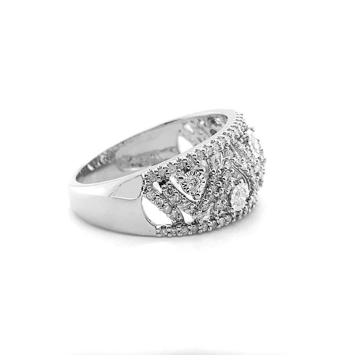 Ring - 14 karat Hvidguld -  0.59ct. tw. Diamant (Natur)