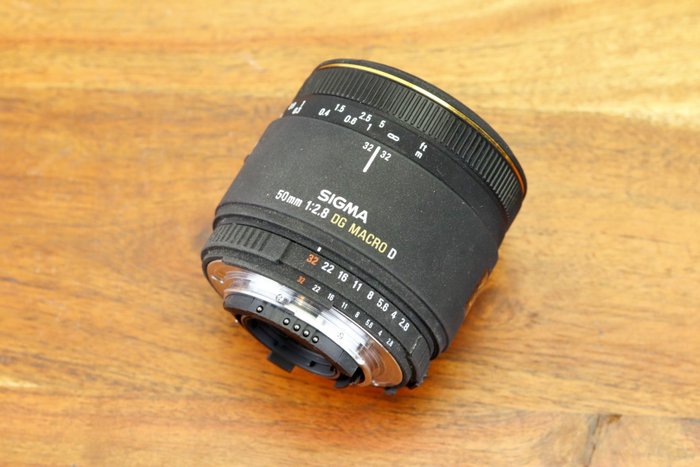 Sigma 50mm f/2.8 DG Macro D for Nikon F Kameralinse