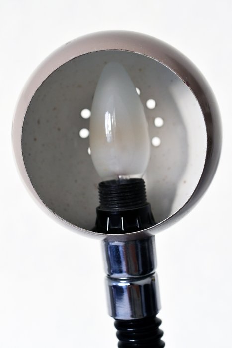 Herda - Bordlampe - Herda Holland - Bordlampe - Krom, Metal - Herda upåklagelig taupe