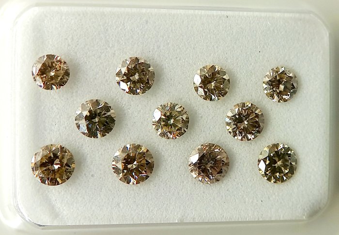 Ingen mindstepris - 11 pcs Diamant  (Naturfarvet)  - 1.01 ct - Rund - Fancy light, Very light Gullig, Rosa Blandet brun - I1, VS1 - Antwerp Laboratory for Gemstone Testing (ALGT)