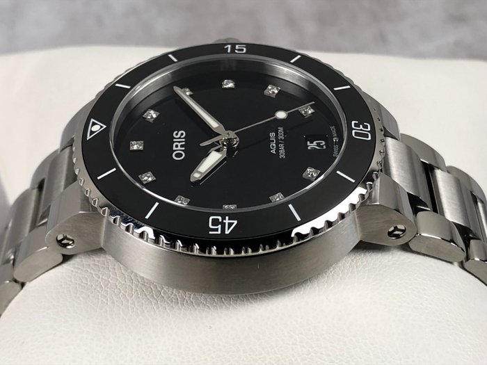 Oris - Aquis Date Diamonds Automatic - 01 733 7731 4194-07 8 18 05P - Kvinder - 2011-nu