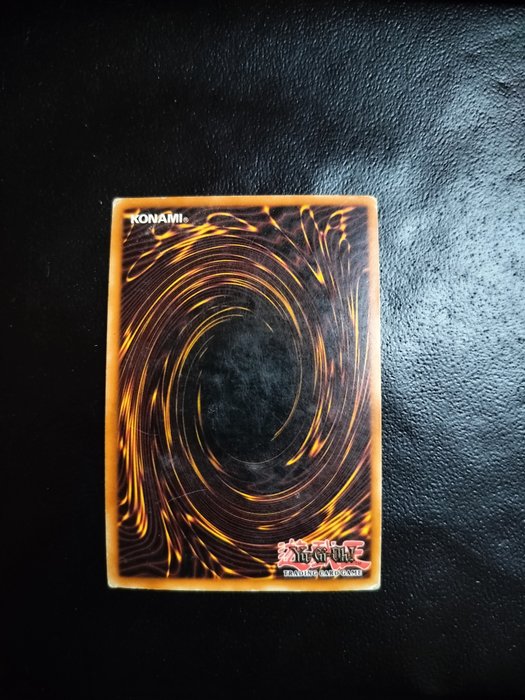 Konami - 1 Card - Yu-Gi-Oh! - Dragon Noir aux Yeux Rouges