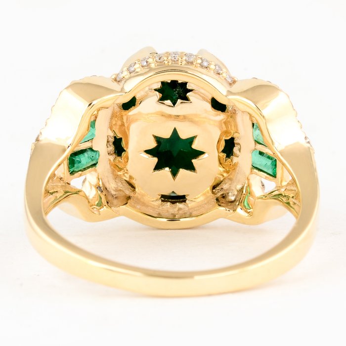 Ring - 14 karat Gulguld -  6.05ct. tw. Smaragd - Smaragd