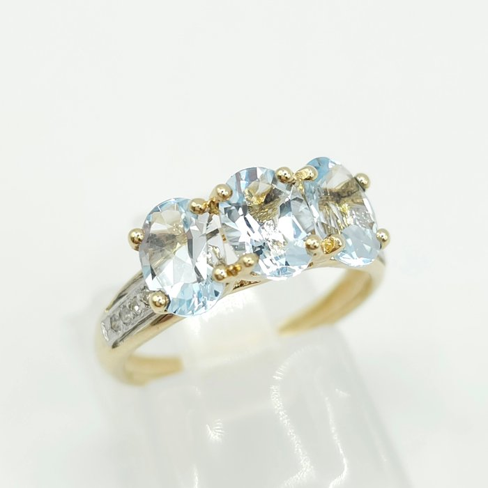 Ingen mindstepris - Forlovelsesring - 9 kt. Gulguld -  2.44ct. tw. Akvamarin - Diamant - Bryllup brude trilogi