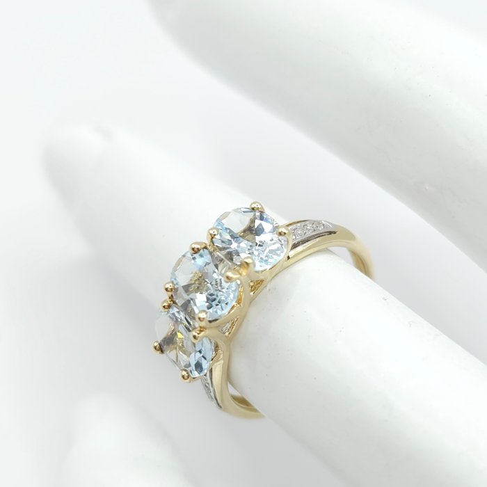 Ingen mindstepris - Forlovelsesring - 9 kt. Gulguld -  2.44ct. tw. Akvamarin - Diamant - Bryllup brude trilogi