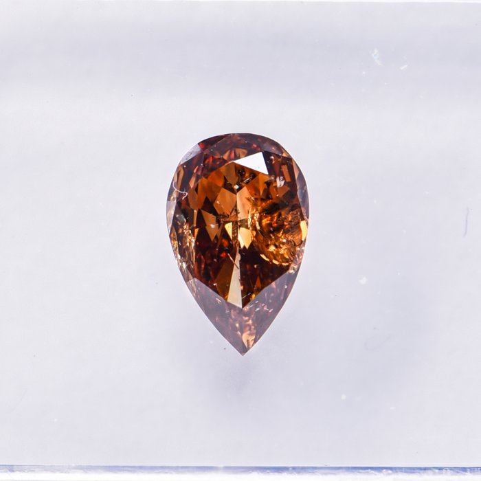 Ingen mindstepris - 1 pcs Diamant  (Naturfarvet)  - 0.54 ct - Pære - Fancy deep Brunlig, Gullig Orange - I1 - International Gemological Institute (IGI)