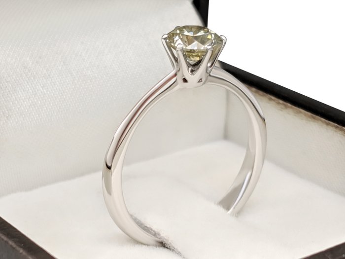 Ingen mindstepris - Ring - 14 karat Hvidguld -  0.72ct. tw. Gul Diamant (Naturfarvet) - IGI