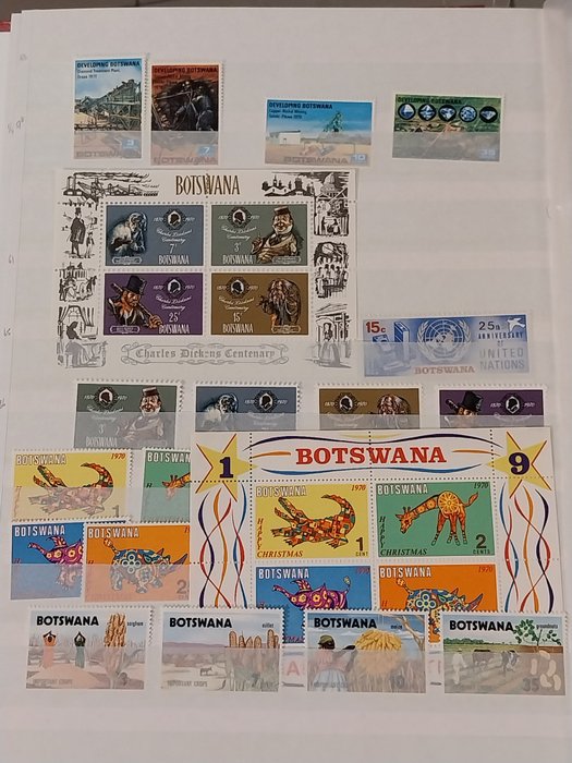 Botswana 1966/1990 - Fin samling med klodser på lagerark