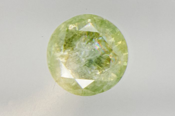 Ingen mindstepris - 1 pcs Diamant  (Farvebehandlet)  - 0.83 ct - Rund - I3 - Gem Report Antwerp (GRA) - INGEN RESERVEPRIS