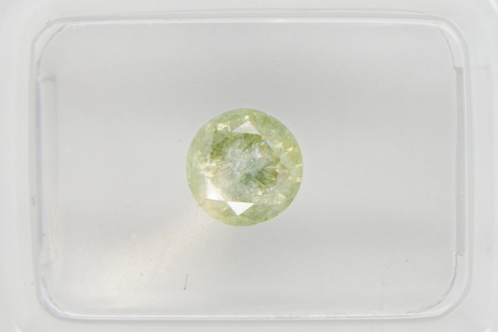 Ingen mindstepris - 1 pcs Diamant  (Farvebehandlet)  - 0.83 ct - Rund - I3 - Gem Report Antwerp (GRA) - INGEN RESERVEPRIS