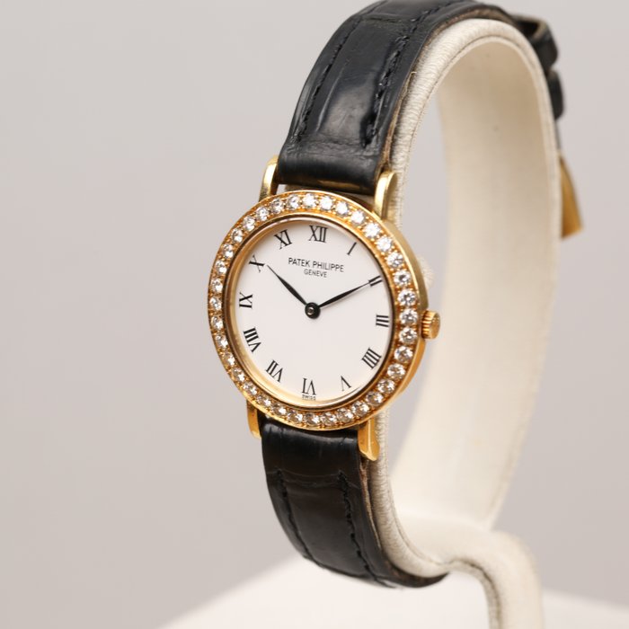 Patek Philippe - Calatrava Diamond Bezel - 4820J-001 - Kvinder - 2000-2010