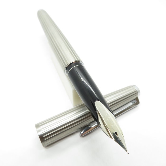 Platinum - Vintage "Custom Stripe" - 18K gold nib (F) - Fyldepen