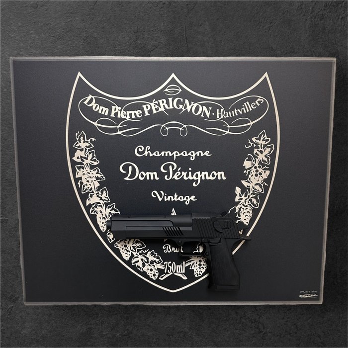 Daluxe Art - 1999 • Domperignon Gun