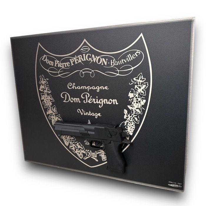 Daluxe Art - 1999 • Domperignon Gun