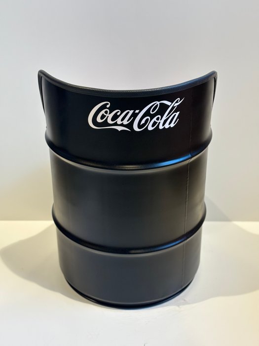 Rob VanMore - Barrel Seat Coca-Cola - 57cm