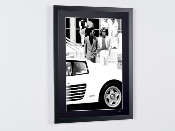 Miami Vice - Classic TV (1984–1989) - Don Johnson "Sonny Crockett"  Philip Michael Thomas "Ricardo - Fine Art Photography - Luxury Wooden Framed 70X50 cm - Limited Edition Nr 02 of 30 - Serial ID 17047 - Original Certificate (COA), Hologram Logo Editor and QR Code - 100% New items.