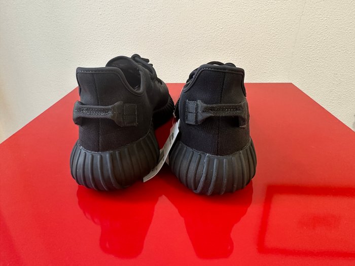 Yeezy X Adidas - Sneakers - Størelse: Shoes / EU 46