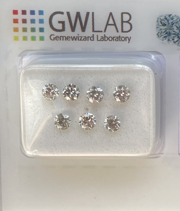 Ingen mindstepris - 7 pcs Diamant  (Natur)  - 0.73 ct - Rund - SI1, VS1 - Gemewizard Gemological Laboratory (GWLab) - Grå