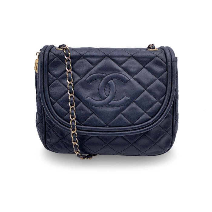 Chanel - Vintage Dark Blue Quilted Leather Logo Tassel - Skuldertaske