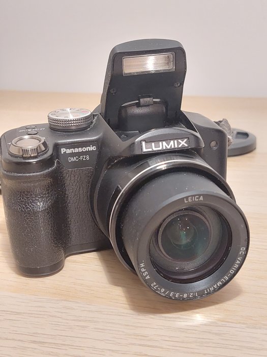 Panasonic Lumix FZ8 Digitalkamera