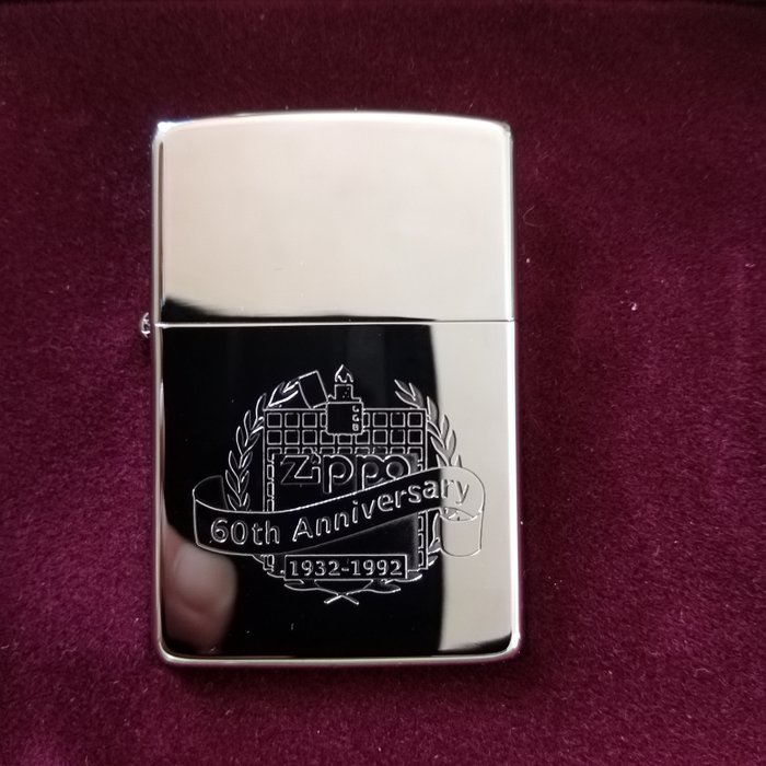 Zippo - 60th Anniversary - high polished chrome - absolutely new - Lommelighter - Højpoleret krom -  (2)