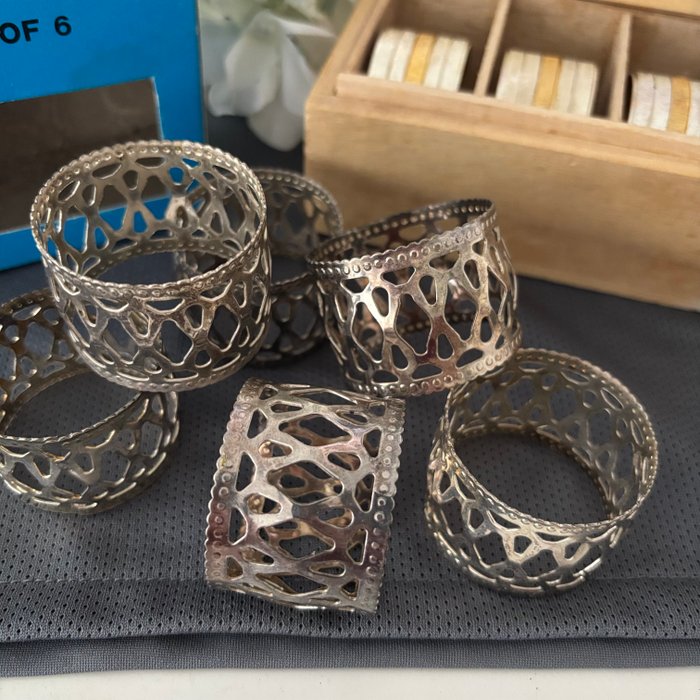 Napkin Rings/Rond de serviette vintage en métal argenté ajouré et métal doré - Serviet ring (12)  - Forgyldt, Forsølvet - Servietring