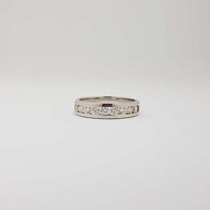 Ring - 18 kraat Hvidguld -  144ct tw Diamant (Natur)  - Halvkrone diamanter