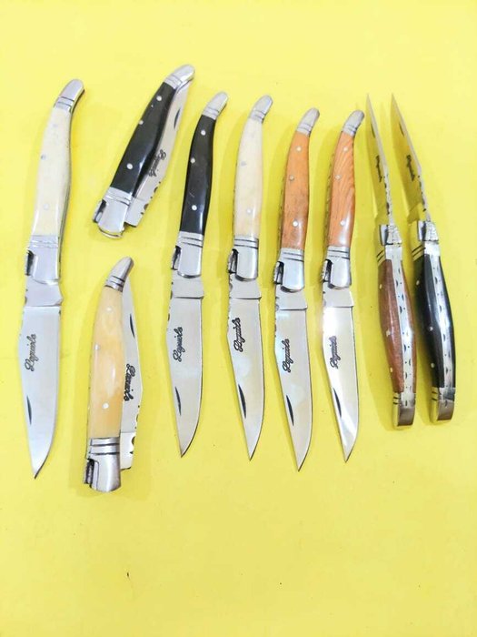 Køkkenkniv -  En samling af K Romain af Laguiole Knives fra tiden for udviklingen af Laguiole Type af - Burl Wood Mediterranean Bull Horn Rustfrit Stål - Frankrig