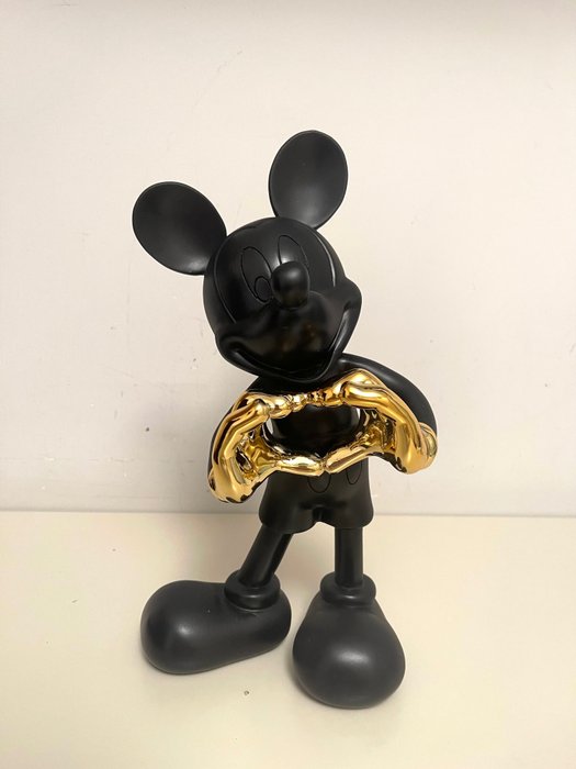 Leblon Delienne - Skulptur, Mickey Mouse with love - 30 cm - Guld, Harpiks - 2022