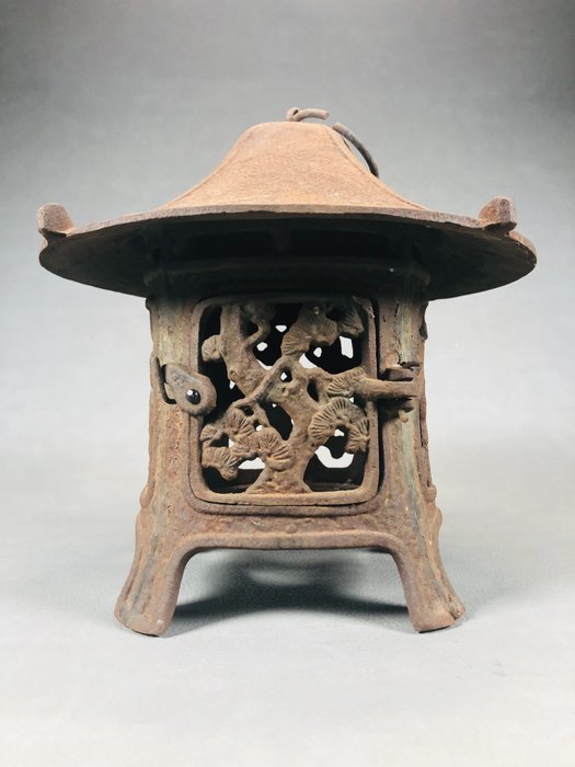 Iron Japanese Hanging Round Lantern 吊り灯篭 - Hængende lampe - Blommeblomst og bambusgittermønster - Jern