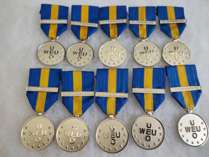 Europa - Militærmedalje - Masser af EU/Nato-medaljer