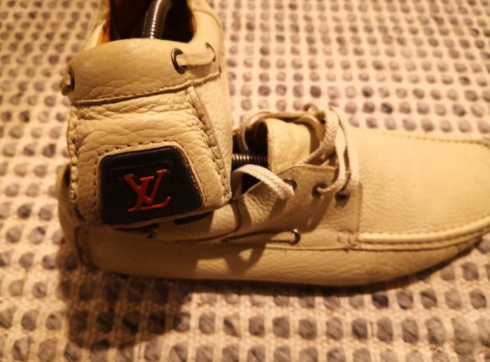 Louis Vuitton - Snøresko - Størelse: Shoes / EU 42