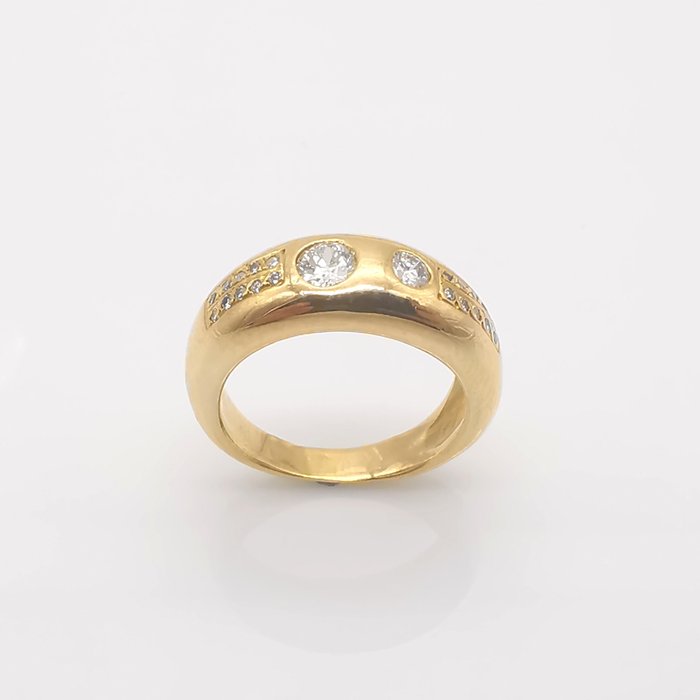 Ring - 18 kraat Gulguld -  0.65ct. tw. Diamant (Natur)