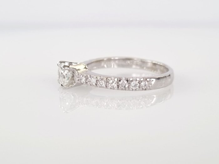 Forlovelsesring - 14 karat Hvidguld -  0.80ct. tw. Diamant (Natur)