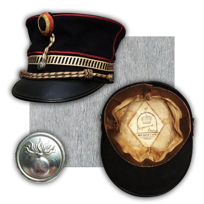 Belgien - Gendarmeri / Seymour Caps Kortrijk - Militær hjelm - Meget smuk Kepi / Shako af Belgisk Gendarmerie 1957 XX God stand Kong Baudouin