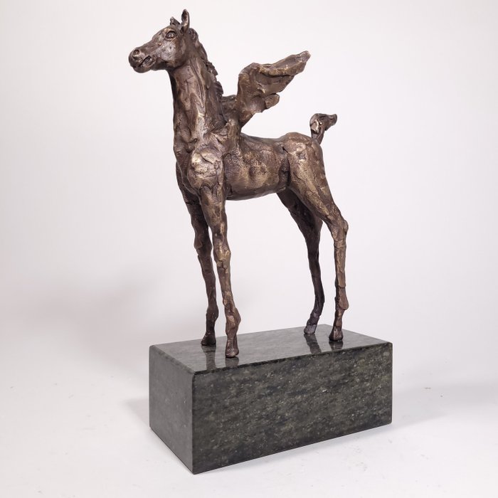 Krzysztof Brzuzan (1956) - The Pegasus (bronze)