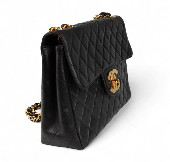 Chanel - Jumbo Big Logo - Skuldertaske