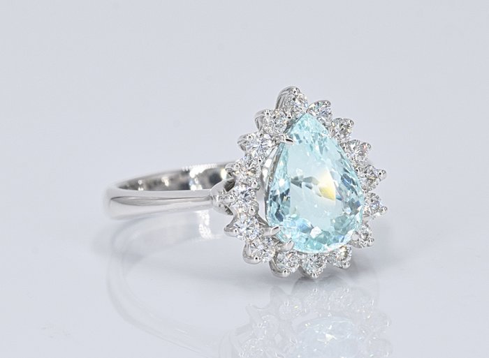 Ingen mindstepris - Ring - 18 kraat Hvidguld -  3.03ct. tw. Turmalin paraiba - Diamant