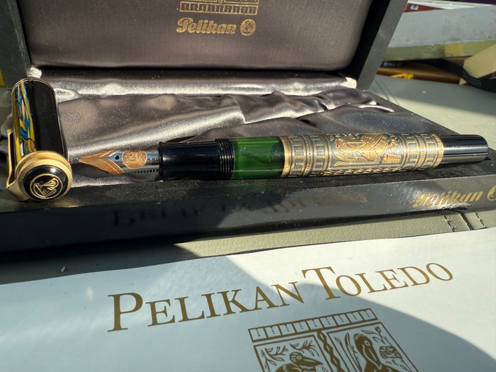 Pelikan - Toledo - M700 - old style - 18K GOLD OB NIB - Fyldepen