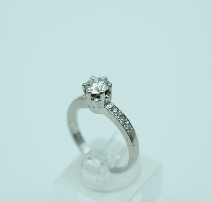 Ring - 18 kraat Hvidguld Diamant (Natur)