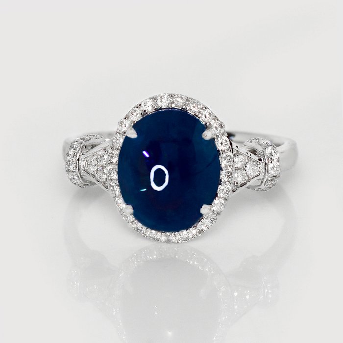 Ingen mindstepris - Ring - 14 karat Hvidguld -  6.01ct. tw. Safir - Diamant - IGI 5,73 ct Deep Blue