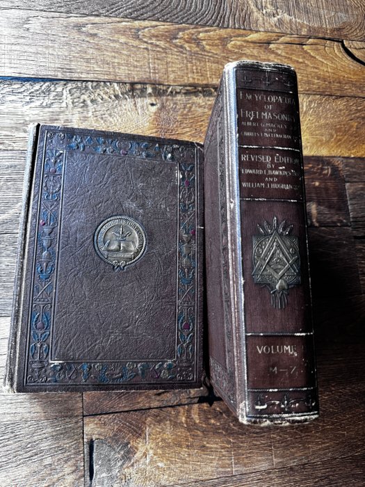 33º Albert G. Mackey - Encyclopaedia of Freemasonry Volume I  II - 1921