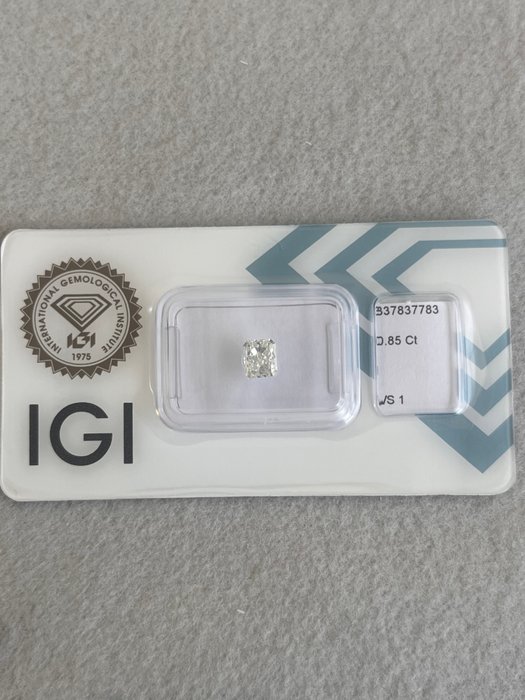 1 pcs Diamant  (Natur)  - 085 ct - Radiant - I - VS1 - International Gemological Institute (IGI)