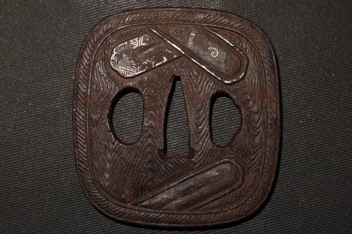 Katana - Smedet jern - Mokume work Tsuba : C4-601 - Japan - Edo-perioden (1600-1868)