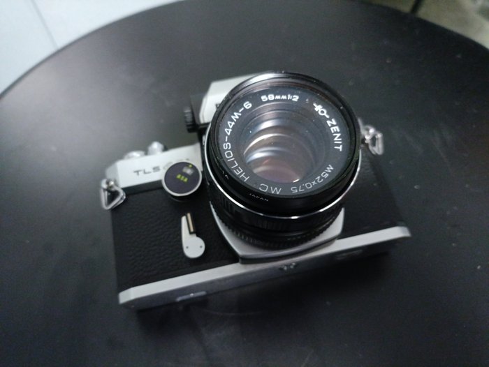 Ricoh TLS 401 mit Zenit MC Helios 58mm/2 44M-6 Reflekskamera med enkelt linse (SLR)