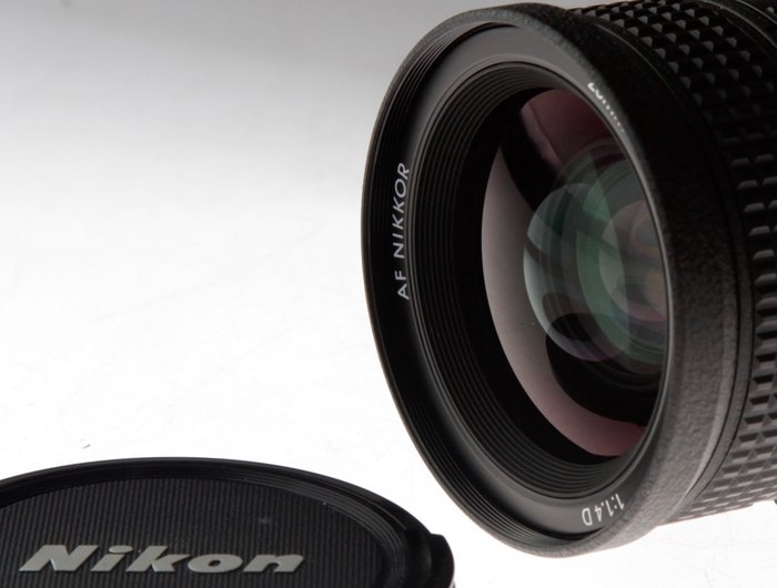 Nikon AF-Nikkor 28mm 1:1,4 D Prime objektiv