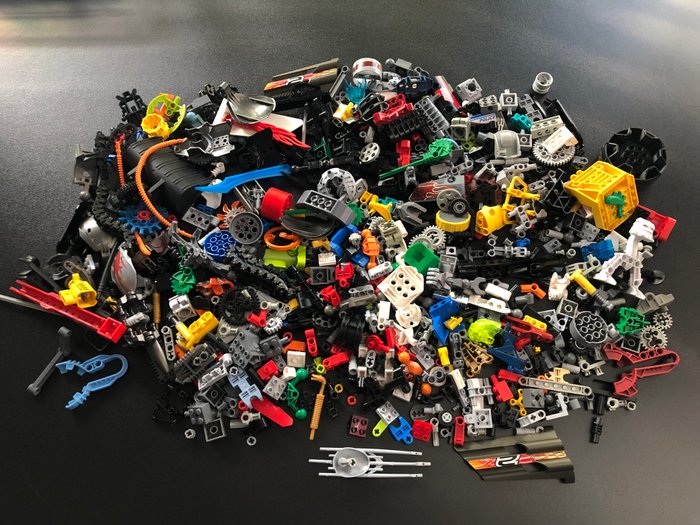 Lego - Geen serie - LEGO Partij van 1000 gram technische onderdelen technic