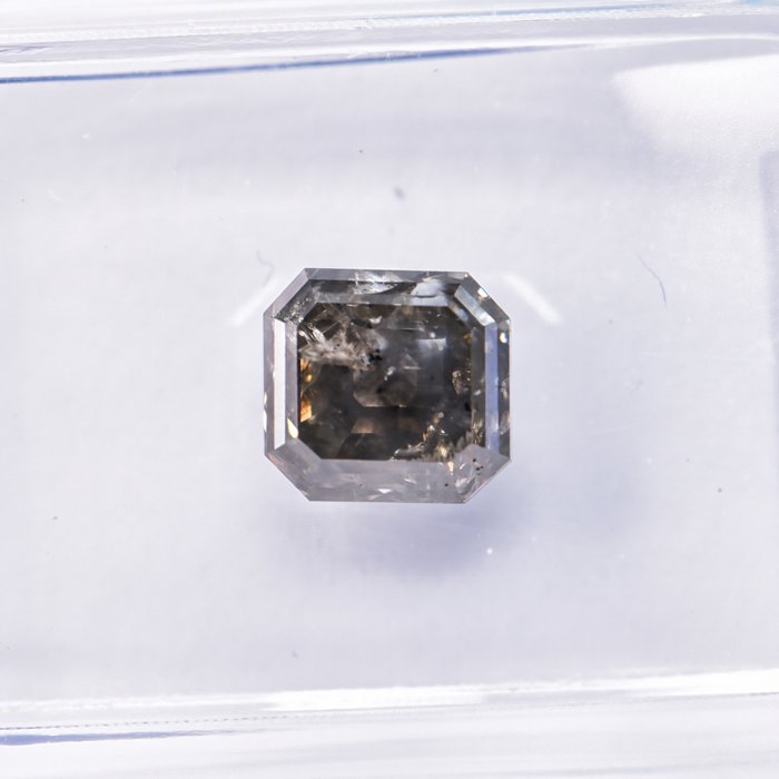 Ingen mindstepris - 1 pcs Diamant  (Naturfarvet)  - 1.44 ct - Smaragd - Fancy deep Grønlig Grå - I2 - International Gemological Institute (IGI)