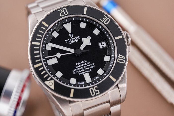 Tudor - Pelagos - Ingen mindstepris - 25600T - Mænd - 2011-nu